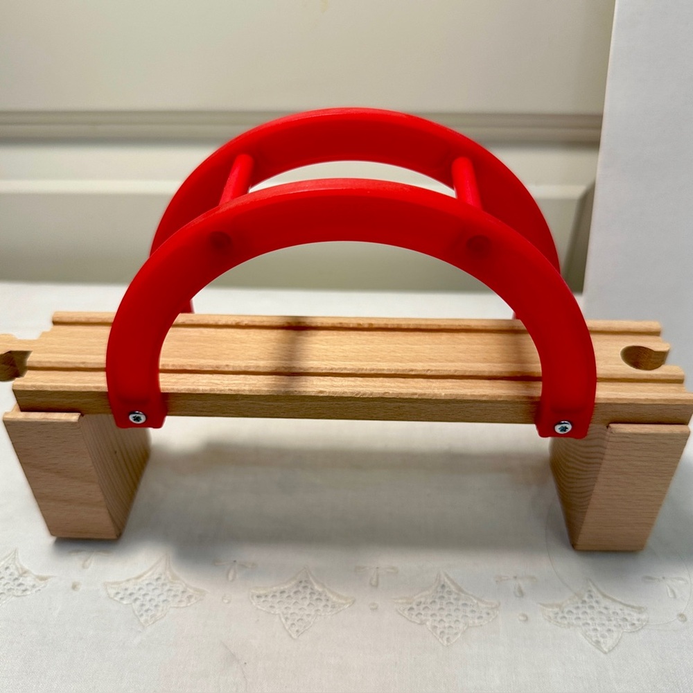 Vintage Brio World Wooden Railway 9” Arch Bridge #33140 + 2 Risers 1999 Sweden